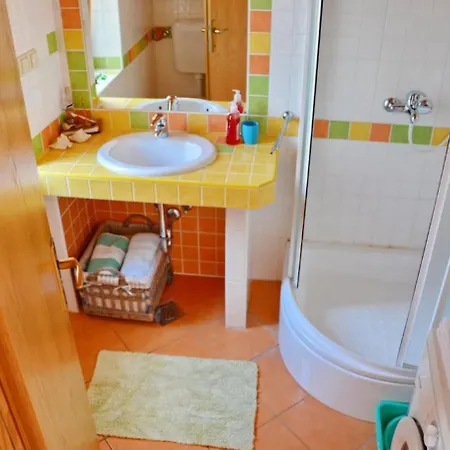 Holiday House With 3 Bedrooms - Twin House * Vrisnik